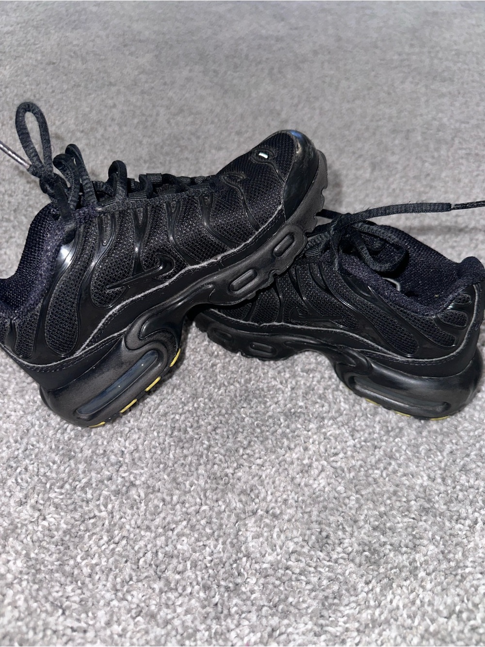 Nike Kids Black Mesh and Synthetic Athletic Sneakers